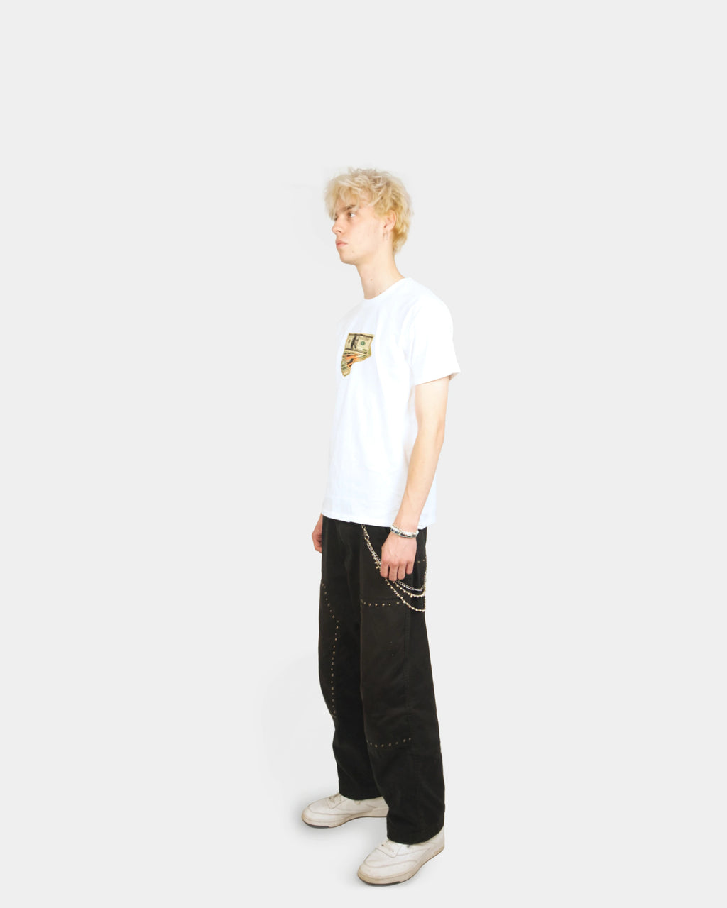 [Weiß] [3]